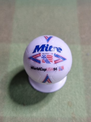 Subbuteo 22mm mitre - 22mm, world