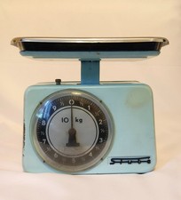 Bilancia da cucina vintage anni '60 marca stube color azzurro chiaro