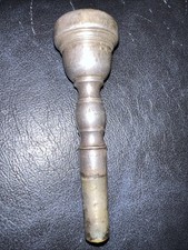 Antico boccaglio a tromba