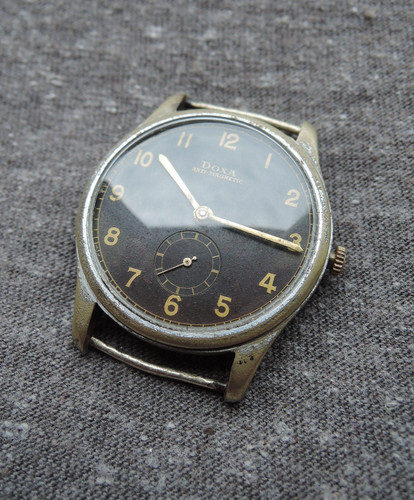 Ww2 doxa watch read - doxa,