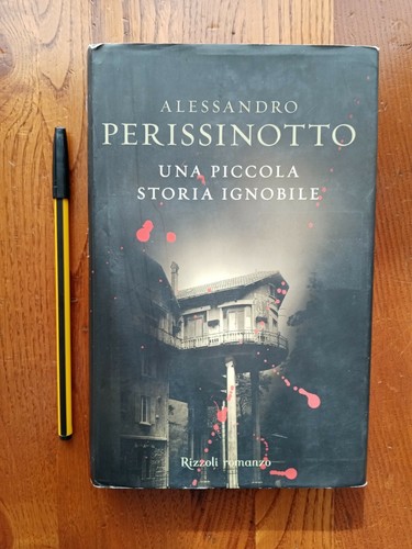 Una piccola storia ignobile - storia,