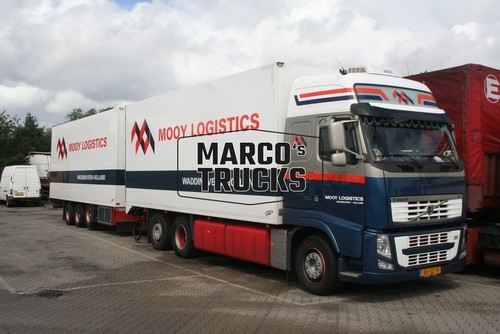 Foto camion volvo 460 - 460, box