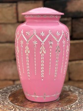 Urna crematrice incisa per