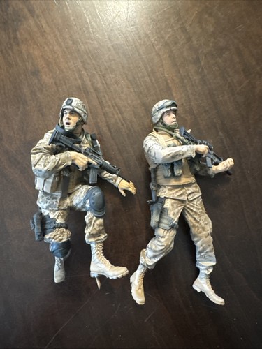Lotto sfuso due figurine