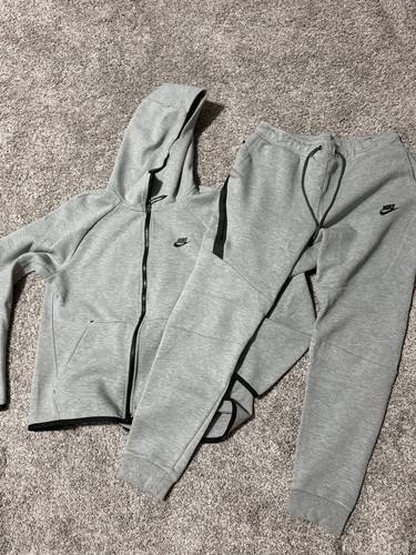 Nike tech fleece tracksuit fit - nike,