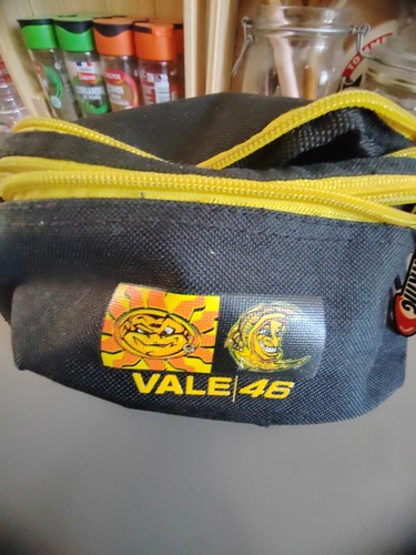 Valentino rossi banane retro - rossi,