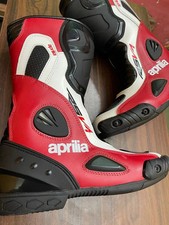 Aprilia RSV4 - Stivali moto in