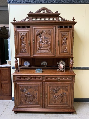 Antico buffet soprammobile