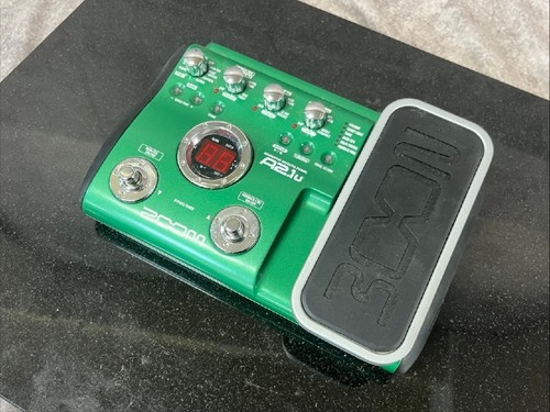 Zoom pedale per chitarra - pedale,