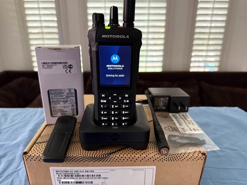 Motorola solutions uhf - motorola,