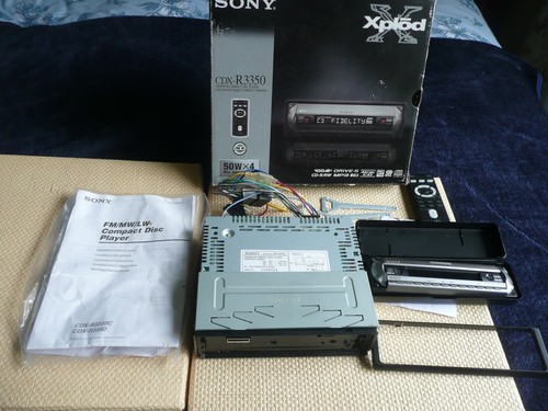 SONY-CDX-R3350-AUTO-STEREO-FM/