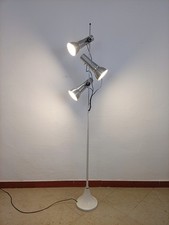 Piantana Lampada Da Terra A