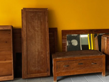 armadio antico anni 50 ,un anta e un cassetto sottostante con specchio in noce