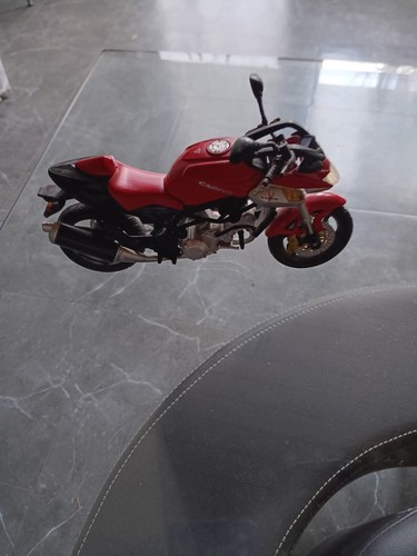 Moto agusta brutale - brutale, oro