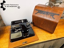 COLLECTIBLE INDEX TYPEWRITER
