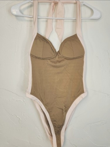 Body costume bagno are - body/costume, we