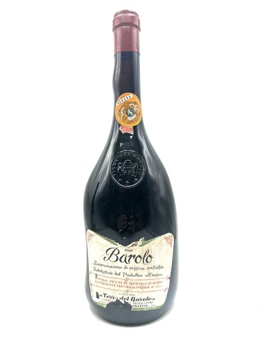 Vintage vino rosso barolo - vintage,