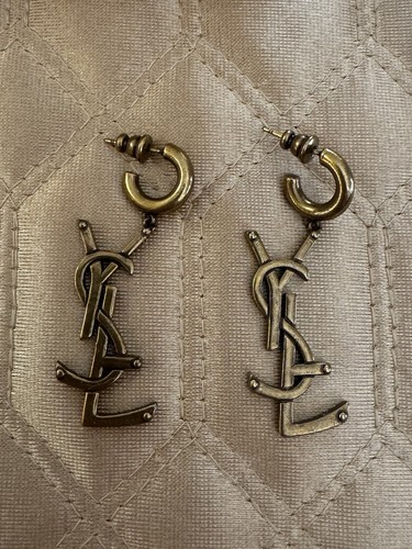 Yves saint laurent monogram - yves,