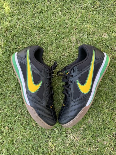 Taglia scarpe nike gato - taglia,