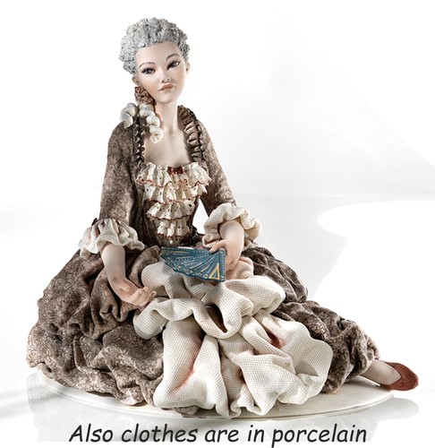 Statua porcellana - in,