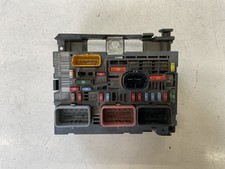 9664706080 Scatola fusibili originale PSA Citroen Berlingo C4 Jumpy Peugeot 308 