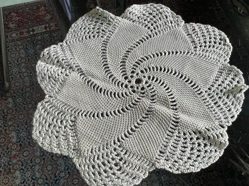 Copriletto rotondo elegante - , in