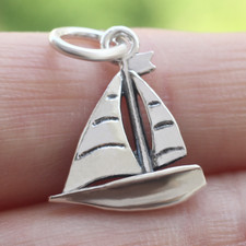 Ciondolo barca a vela in