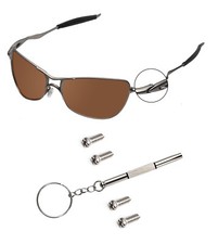 Cacciavite e viti di ricambio