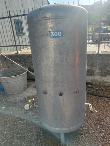 Cisterna per acqua acciaio - in,