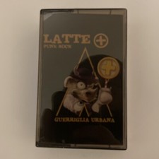 LATTE+ “Guerriglia Urbana” Cassette k7 Mc Punkreas Senzabenza Punk Rock Italia