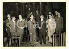 1955 ca MILANO Borsa MERCI - Sezione SETE - Un gruppo di investitori *Foto