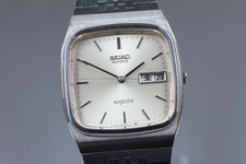 [Quasi come nuovo] Orologio