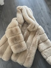 Cappotto con cappuccio in