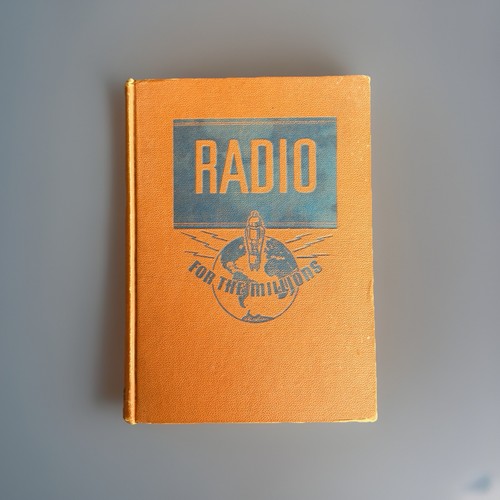 Vintage 1943 radio for the - radio,