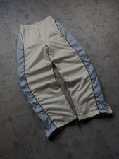 Rari pantaloni da ginnastica