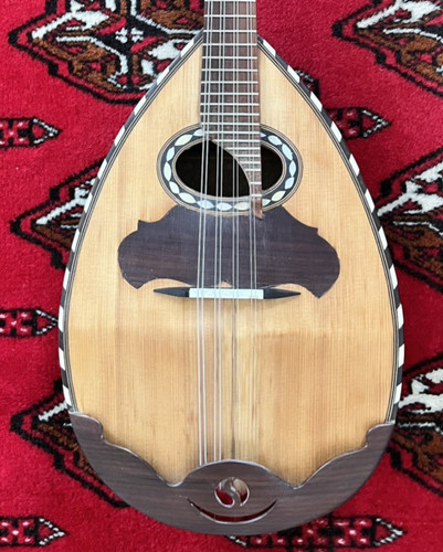 Antico mandolino italiano