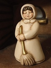 Pastorella con scopa presepe - pastorella,