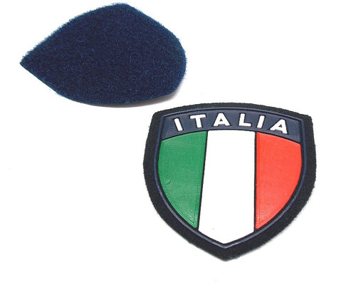 Scudetto italia con strip - con, in