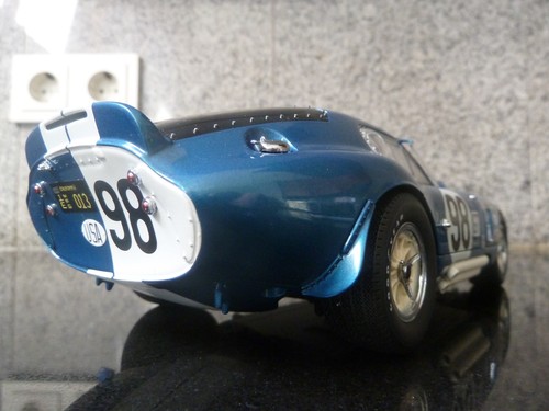 Exoto cobra daytona - 1:18,