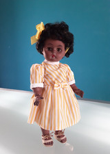 "RATTI" Bambola vintage, anni 50, afroamericana, gomma, altezza 28 cm.