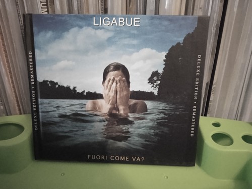 Ligabue fuori come va - ligabue,