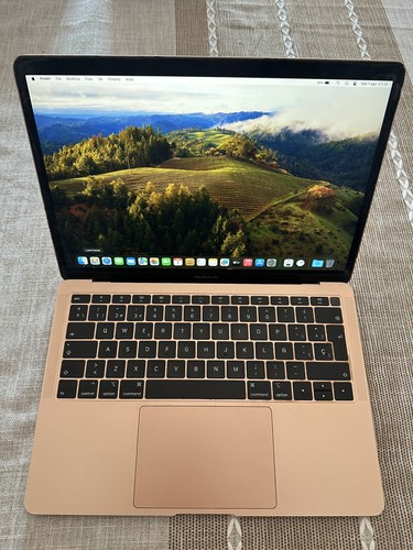 Macbook air 2019 - 13”, i5