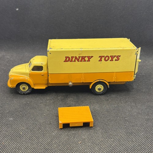Dinky toys 930 camion bedford - toys,