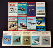 William Green - THE OBSERVER'S BOOK OF AIRCRAFT 1959-1980 - Lotto di 13 volumi