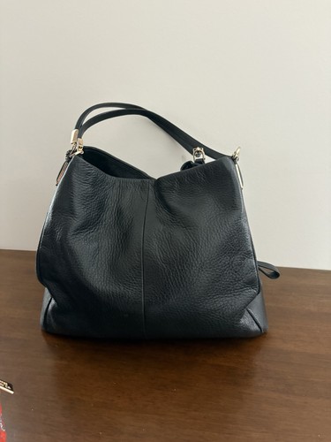 Black coach turnlock - turnlock, hobo