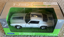Pontiac Firebird Trans AM 1972 bianco scala 1:24 Welly 24075W
