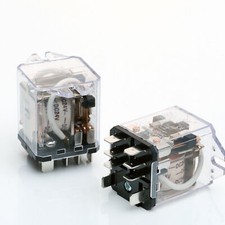 Accuphase P-800 set relè