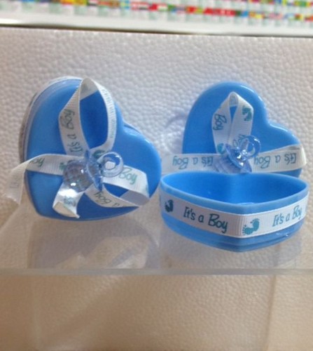 Scatola cuore con fiocco - , e
