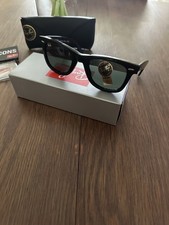 Ray-Ban Wayfarer Classics