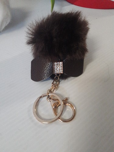 Carino portachiavi pom fatto - , a